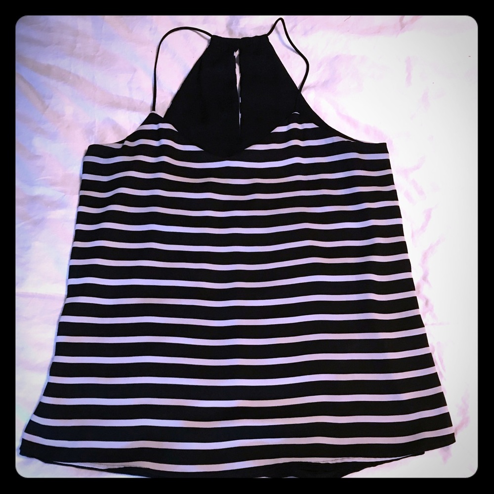 Reversible tank
